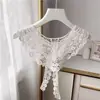 Peças de Outerwear Feminino para o Verão: Xale de Renda Tricotado com Design de Crochê Vazado, Jaqueta Curta Versátil tipo Capa