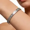 Comercio Electrónico Transfronterizo Más Vendido Pulsera de Cuatro Hojas y Cinco Pétalos Acero Inoxidable Flor Diamante Incrustado Pulsera con Números Romanos Conjunto de Pulseras