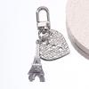 Llavero con forma de corazón de melocotón y lazo, colgante de cruz, serie plateada, llavero de metal con carta de amor, colgante para bolso