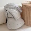 Manta de algodón tejida con patrón de nubes de grado A para otoño e invierno, adecuada para camas individuales o dobles, lavable a máquina, suave y cómoda para dormir, engrosada para abrigar, e ideal para primavera, otoño e invierno