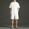 Novo Conjunto Esportivo Casual de Verão 2026 para Homens, Conjunto de Duas Peças com Camisa Polo de Manga Curta Listrada com Gola Alta e Shorts