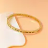 Pulseira Explosiva de Nicho do TikTok em Aço Titânio Números Romanos Diamante Feminina Luxo Leve High-end Sem Queda Pulseira de Namorada