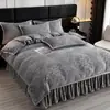 Nuevo Juego de Cubre Cama de Terciopelo Tallado de Cuatro Piezas, Terciopelo Térmico Grueso de Alto Peso para Invierno, Cubre Cama Completamente Mate, Terciopelo de Leche