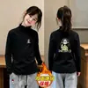 Top de niña con adorno de oreja de madera 2026 Nuevo estilo Niña Polar Casual Ropa interior Otoño Invierno Capa base Infantil Cepillado Manga larga