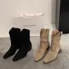 Temporada de Primer Encuentro~Botas Martin de Tacón Medio con Cuello en V para Mujer Botas 2026 Otoño/Invierno Botas Arrugadas de Gamuza Marrón Melado Botas Cortas Ajustadas