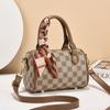 Tendência Transfronteiriça 2025 Nova Bolsa Feminina Moda Bolsa Boston Travesseiro Textura Versátil Bolsa de Mão Estampada Geração Peça Única
