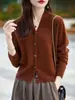 Novo Cardigã de Lã Tricotado com Gola V Outono/Inverno para Mulheres, Curto, Simples, Estiloso, Quente, Casaco 100% Lã Pura