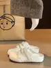 Mules Únicos de Suela Gruesa y Punta Cerrada para Mujer, Verano 2026 Nuevos Zapatos Casuales Blancos Retro Birkenstock Slip-On