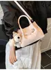 Bolsa de mão de verão estilo coreano para mulheres, novo modelo 2026, bolsa cesta simples, bolsa transversal de grande capacidade