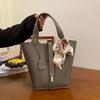 Bolsa de balde DIY bolsa artesanal bolsa de material caseiro textura macia trançada portátil bolsa feminina Nova bolsa retrô moda