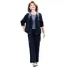 El nuevo atuendo de otoño de mamá: el popular conjunto de dos piezas de este año para mujeres de mediana edad y mayores, que incluye una chaqueta vaquera con capucha y pantalones de pierna recta