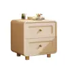 Mesa de cabeceira estilo francês, madeira maciça, branca, para uso doméstico no quarto, novo modelo 2026, alta qualidade, luxo leve, pequena mesa de cabeceira estilo creme