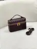 Bolsa de Lancheira Tecida Transfronteiriça para Mulheres 2025 Nova Bolsa Versátil Feita à Mão Pequena Quadrada Bolsa de Ombro Único Transversal de Mão