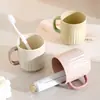Vaso rayado para enjuague bucal, Vaso simple para lavarse la cara en casa, Vaso de plástico grueso para cepillo de dientes estilo Ins para parejas con asa