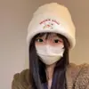 Lindo Perrito Bordado Tejido Otoño e Invierno Cálido y Engrosado Que Muestra la Cara Nuevo Otoño e Invierno Protección para las Orejas Sombrero de Lana Versátil