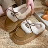Zapatos Pequeños de Cuero Forrados de Felpa Rellenos Estilo Británico Novedad Otoño e Invierno 2025 Planos con Cordones Mocasines de Suela Gruesa Zapatos Cálidos de Algodón