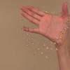 Colar com Pingente de Coração Gota de Água Cravejado de Diamantes, Design Nicho Elegante e Moderno de Luxo Leve e Sofisticado, Corrente para Clavícula para Mulheres