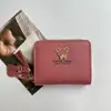 Carteira Feminina Nova Pronta para Uso do Fabricante Feminina Curta Desenho Animado Urso Fofo Borla Estudante Feminina Porta-Moedas Bolsa com Zíper