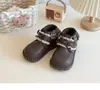 Botas de Couro Infantis 2026 Outono Novo Estilo Coreano Botas Curtas Fofas para Meninas Botas de Princesa Fashion Tendência Veludo Fino Preto em Estoque