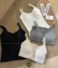 Regata feminina com decote V e botões, acabamento em renda, com bojo, corte justo, modeladora, camisola, peça básica, estilo coreano