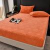 Invierno engrosado flor cortada terciopelo de leche gorro de cama terciopelo coral funda protectora Simmons funda de terciopelo más funda todo incluido colcha juego de tres piezas