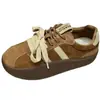 Sapatos Bamboleantes Mais Vendidos Estilo Hong Kong Sapatos Femininos 2026 Primavera Novos Retro Suede Merade Sapatos Casuais Sola Grossa Sapatos de Treino Alemães