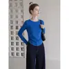Camiseta Klein Blue de Gola Redonda com Ombro Caído Afinando a Cintura Camada Base Outono Inicial Nova Manga Longa Slim Fit Top para Mulheres