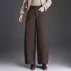 Calças largas e elegantes com corte curvo para mulheres, novidade do outono de 2026, cintura alta, afuniladas, com caimento solto e casual.