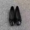 Zapatos Planos de Suela Plana para Mujer Más Vendidos 2026 Nuevo Estilo de Otoño con Falda Charol Casual de Corte Bajo Zapatos Planos de Ballet Suela Suave Zapatos Pequeños de Cuero