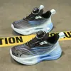 Zapatos de Baloncesto para Niños Kobe 2026 Modelo Nuevo Perilla Giratoria Zapatos para Estudiantes de Primaria Antideslizantes Resistentes al Desgaste Absorción de Impactos Zapatos Deportivos para Niños Medianos y Grandes