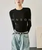 Camisa base de tricô justa sem costura de peça única com gola redonda em lã Merino leve de 18 pontos para mulheres