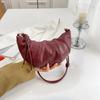 Bolsa de Axila da Moda Primavera e Outono 2025 Nova Bolsa de Vaca PU Versátil Explosiva Bolsa Dumpling Bolsa Transversal de Ombro de Alta Qualidade