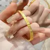 Pulsera Antigua Color Dorado Atrae Fortuna y Bendiciones para Mujeres, Diseño de Nicho, Nuevo Estilo Chino Campana de Palacio Pulsera Abierta, Estilo Juvenil