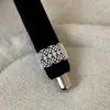 Coleção de Anéis de Metal Vazado com Renda de Alto Padrão Estilo Francês para Mulheres, Luxo Leve, Personalizáveis, Modernos, Tendência, Versáteis