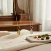 Nova Gargantilha Pingente Cool e Estilosa para Mulheres e Homens, Corrente de Suéter com Design de Nicho de Luxo Leve, Acessório Versátil de Alta Qualidade e Elegante