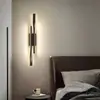 Lámpara de pared minimalista de lujo con luz LED larga para sala de estar, sofá, fondo, moderna y sencilla, para dormitorio y mesita de noche.