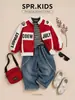 Conjunto de Motociclista Rojo y Blanco para Niños: Chaqueta con Estampado de Letras de Primavera y Otoño y Jeans Desgastados, Elegante Conjunto de Dos Piezas para Niños