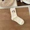 Calcetines afelpados para mujer, estilo otoño e invierno, estilo universitario, jacquard con relieve de animal de dibujos animados, calcetines hasta la pantorrilla que rejuvenecen, al por mayor