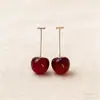 Brincos Retro de Cereja Doces e Frescos com um Temperamento Gentil e Simples, Brincos Versáteis e Delicados na Cor Vermelho Cereja para Mulheres