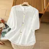 Foto Real de una Camisa Lisa Artística Bordada Estilo Chino para Mujer, Diseño Casual con Cuello en V y Botones Coloridos, Elegante Top de Manga Tres Cuartos