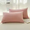 Fundas de almohada 100% algodón para dormitorios, alojamientos y casas de huéspedes, 48 cm x 74 cm, Juego de dos, Fundas de almohada 100% algodón