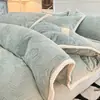 Conjunto de quatro peças em veludo de leite esculpido grau A, nova coleção de inverno 2026, espessado para calor extra, capa de edredom luxuosa, lençol de flanela de coral, conjunto de cama 3