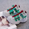 Sandalias Deportivas para Niños 2026 Nuevo Modelo de Verano para Niñas, Zapatos de Playa Transpirables con Suela Suave, Punta Cerrada Hueca Casual Tipo Papá