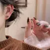 Pendientes de Zirconia con Forma de Corazón Simples y Versátiles para Otoño e Invierno para Mujer, Lujo Accesible, Diseño de Nicho de Gama Alta, Pendientes Elegantes y Exquisitos