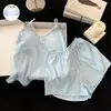 Pijama de camisola de encaje de color liso estilo coreano para mujer, nuevo modelo de verano 2026 con copas en el pecho, conjunto dulce y simple de ropa de casa fina