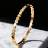Pulseira de Aço Inoxidável Estilo Levemente Luxuoso Moda de Ponta Temperamento Europeu e Americano Versátil Hexagonal Inlaid Zircônio Pulseira de Aço Titânio Feminina