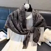 Chal con Estampado de Anacardo Bufanda de Seda de 100 cm Moda Europea y Americana Versátil Otoño Cuadrado Amigable con la Piel Bufanda Simple de Primavera para Mujer