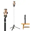 Palo selfie extendido para teléfono móvil al por mayor con luz de belleza, mini soporte de suelo giratorio, Bluetooth, foto inteligente, transmisión en vivo