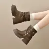 Botas Martin de Solado Grosso Estilo Britânico Botas Femininas 2026 Novidade de Outono Botas para Aumentar a Altura Emagrecimento para Pessoas Baixas Botas Plataforma Botas Curtas