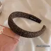 Faixa de Cabeça com Coroa Alta para Mulheres, Novo Estilo com Toque de Luxo, Faixa de Cabelo Larga Versátil para Sair, Acessório de Cabelo para Lavar o Rosto